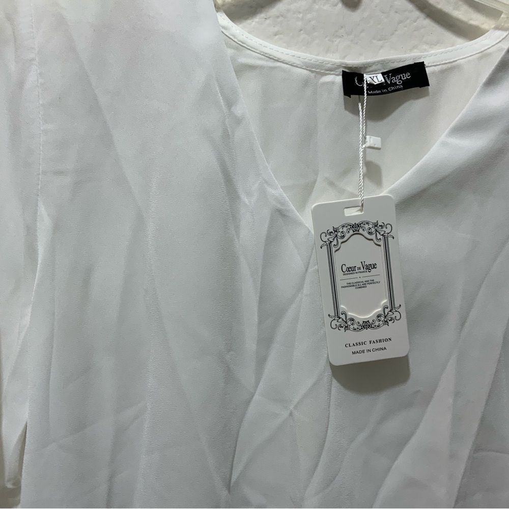 NWT Beautiful white sheer long sleeves blouse designs in France XL